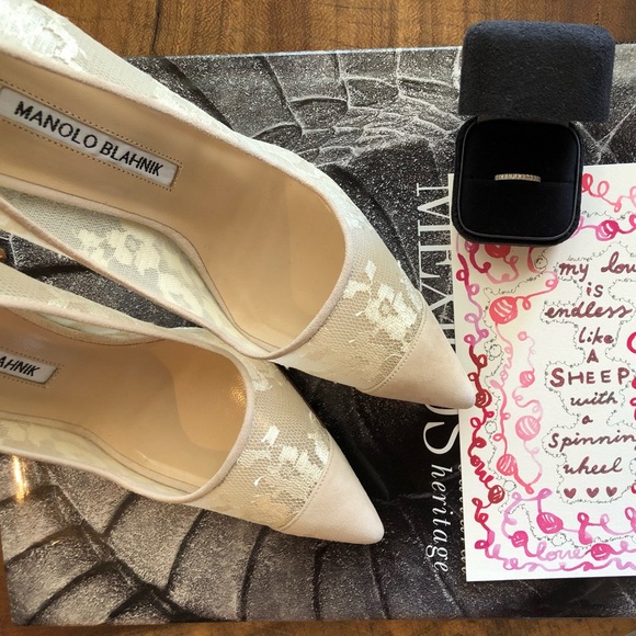 Like New Manolo Blahnik Solola Heels (only tried on for wedding photography) - Picture 6 of 11